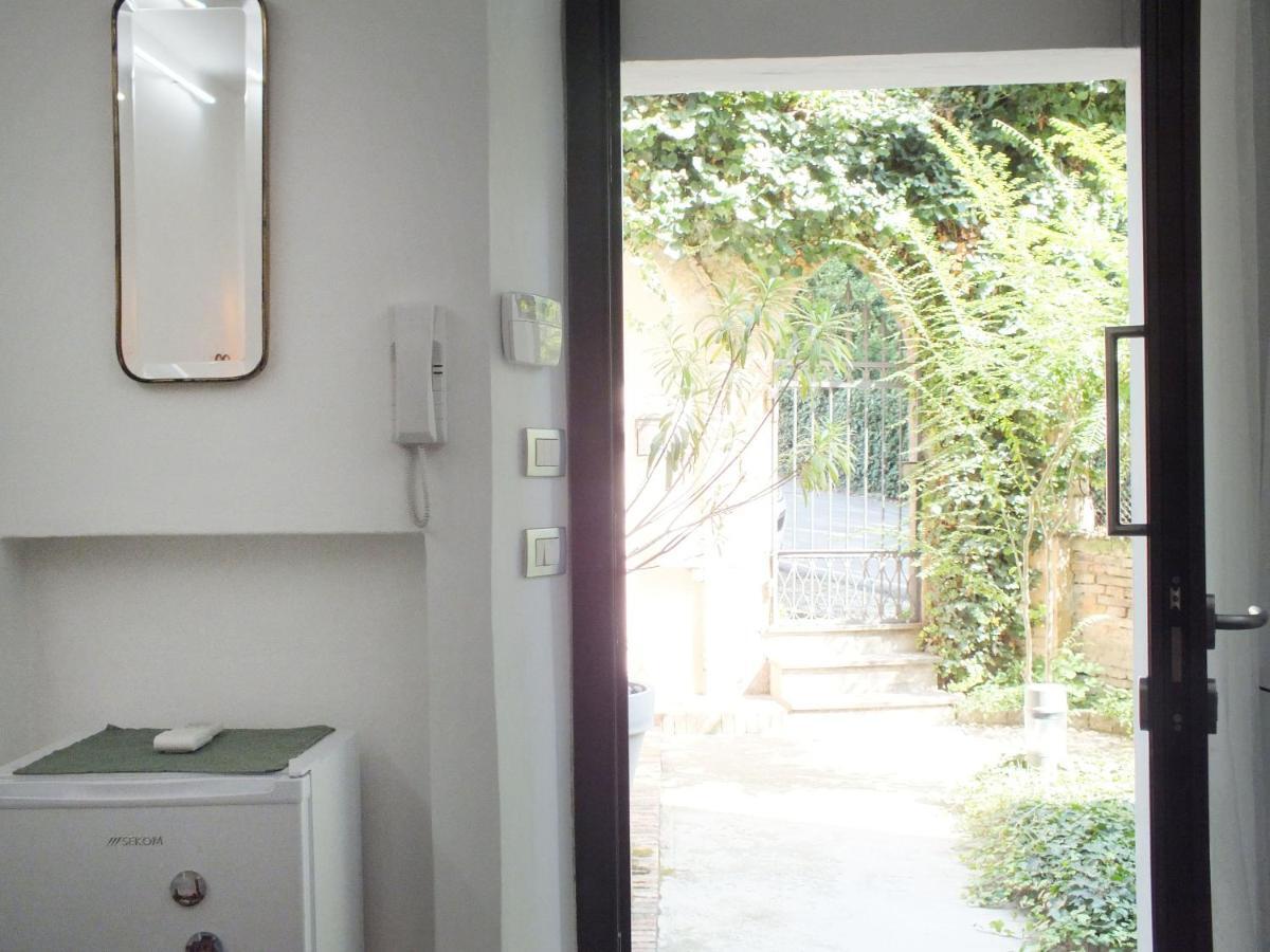 Loft Garden In Bologna's Heart Ospedale Rizzoli Apartment